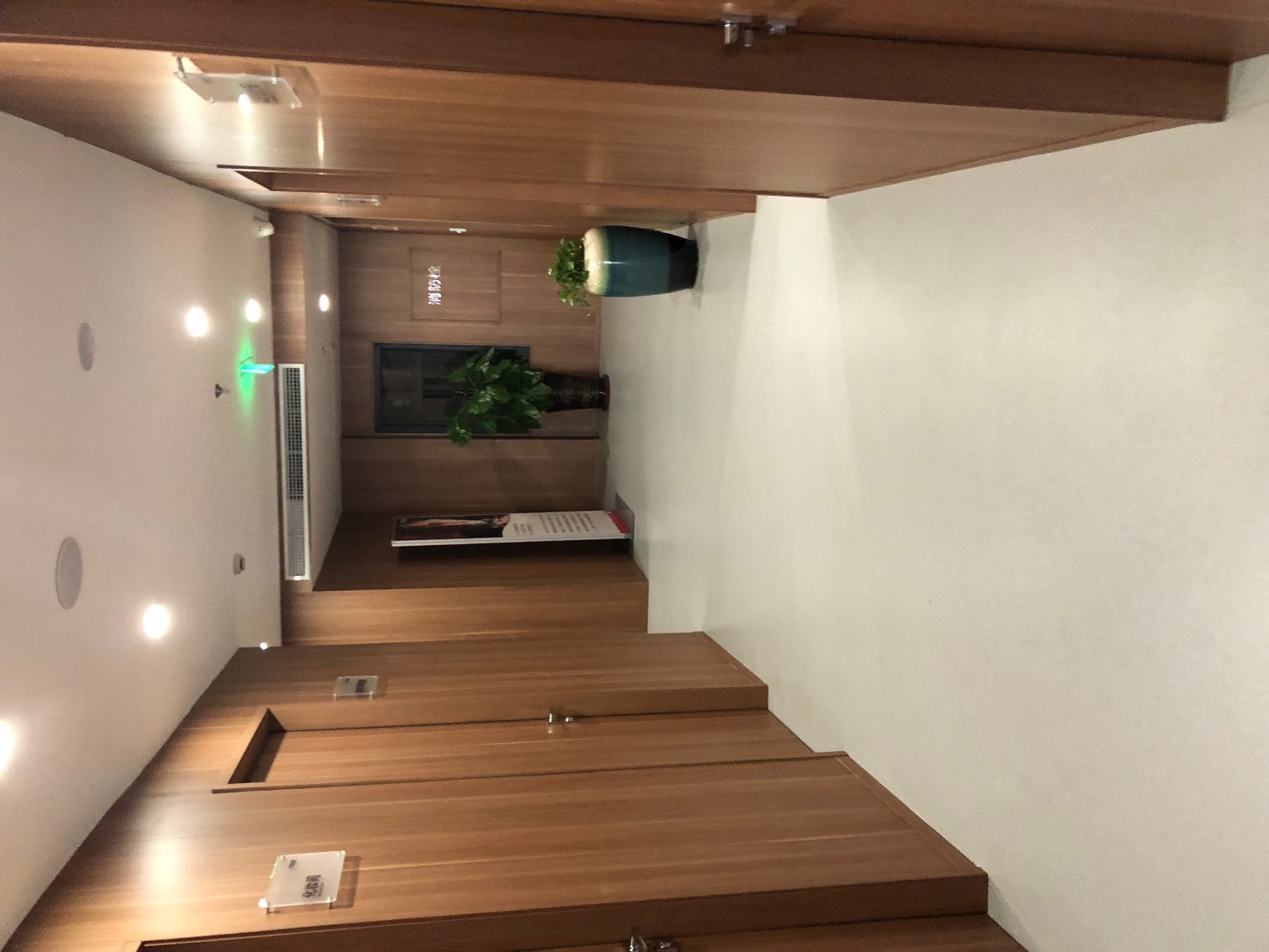 成都极光口腔门诊部